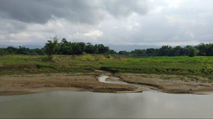 A three-year-old girl drowning in the Jiri River in Cachar