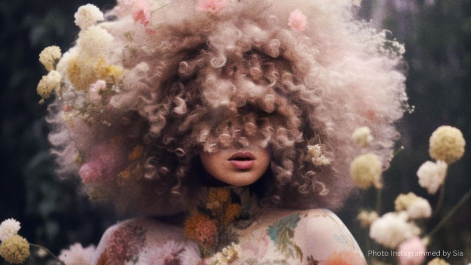 Australian singer-songwriter Sia seeks legal name change after one year of marriage Australian singer-songwriter Sia seeks legal name change after one year of marriage