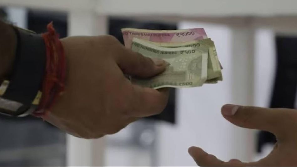 Assam Police official arrested while accepting bribe in Charaideo Assam Police official arrested while accepting bribe in Charaideo