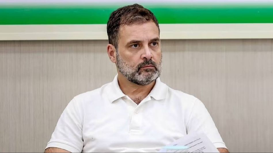 Rahul Gandhi in Raebareli: Mother Sonia Gandhi entrusted me with family's 'Karmabhoomi' Rahul Gandhi in Raebareli: Mother Sonia Gandhi entrusted me with family's 'Karmabhoomi'