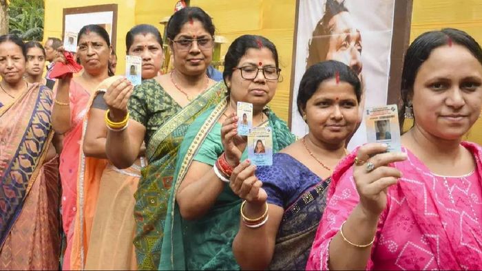 Lok Sabha Elections Phase 3: 94 seats across 12 states and Union Territories head to polls on May 7