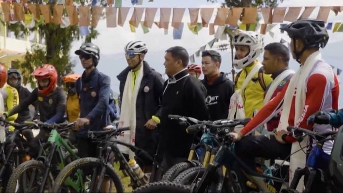 Arunachal: 'Ghost of the Mountains' Monduro Cycle Racing at 10,000 ft thrills state