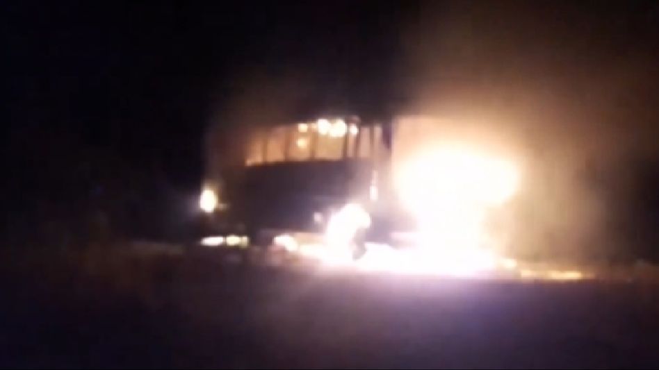 Madhya Pradesh: Bus carrying EVMs, polling personnel burst into flames in Multai, no casualties reported Madhya Pradesh: Bus carrying EVMs, polling personnel burst into flames in Multai, no casualties reported