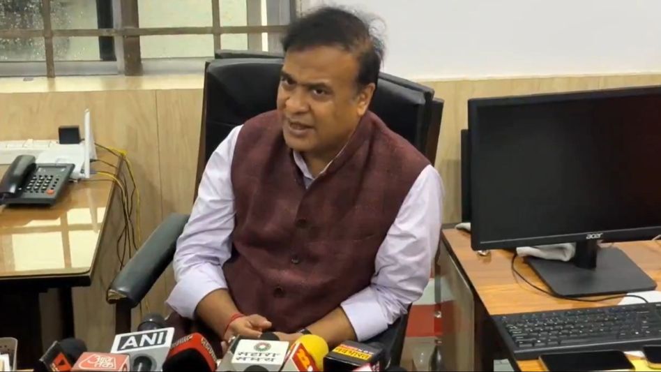 Himanta Biswa Sarma: Industries fleeing TMC atrocities in Bengal find refuge in Assam Himanta Biswa Sarma: Industries fleeing TMC atrocities in Bengal find refuge in Assam