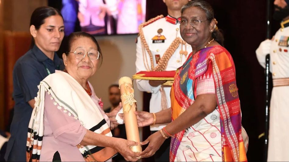 Nagaland: Padma Shri Awardee Sano Vamuzo receives warm welcome in Dimapur Nagaland: Padma Shri Awardee Sano Vamuzo receives warm welcome in Dimapur