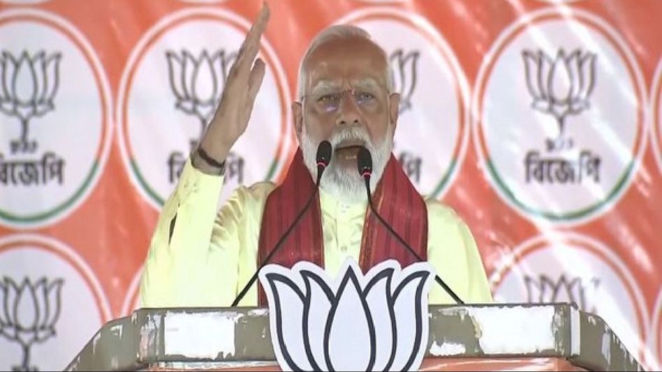 PM Modi slams TMC, says, "Hindus have become second-class citizens in West Bengal" PM Modi slams TMC, says, "Hindus have become second-class citizens in West Bengal"