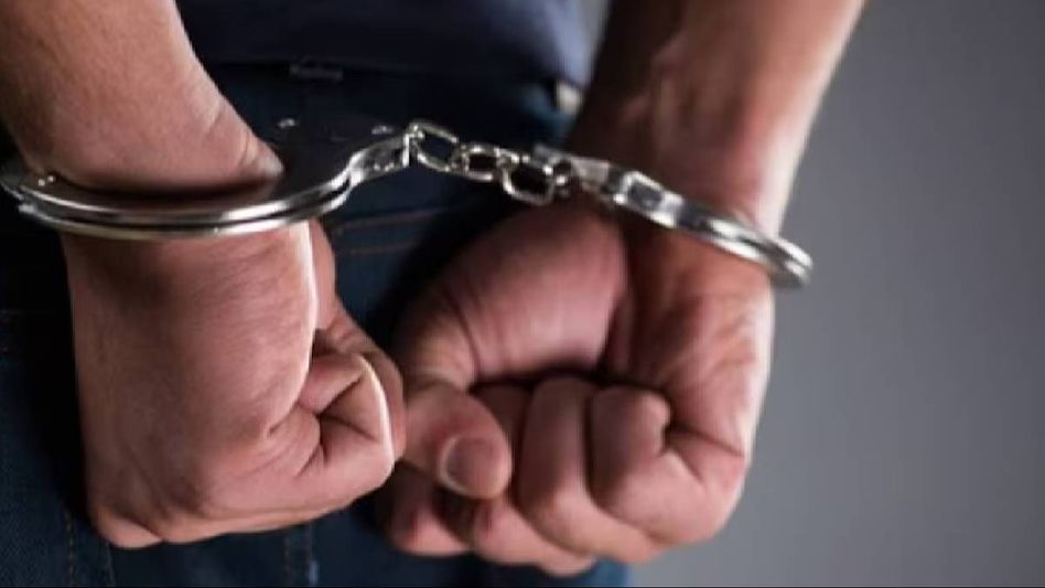 Meghalaya: BSF arrest two with fake Bangladeshi currency notes in East Khasi Hills district Meghalaya: BSF arrest two with fake Bangladeshi currency notes in East Khasi Hills district
