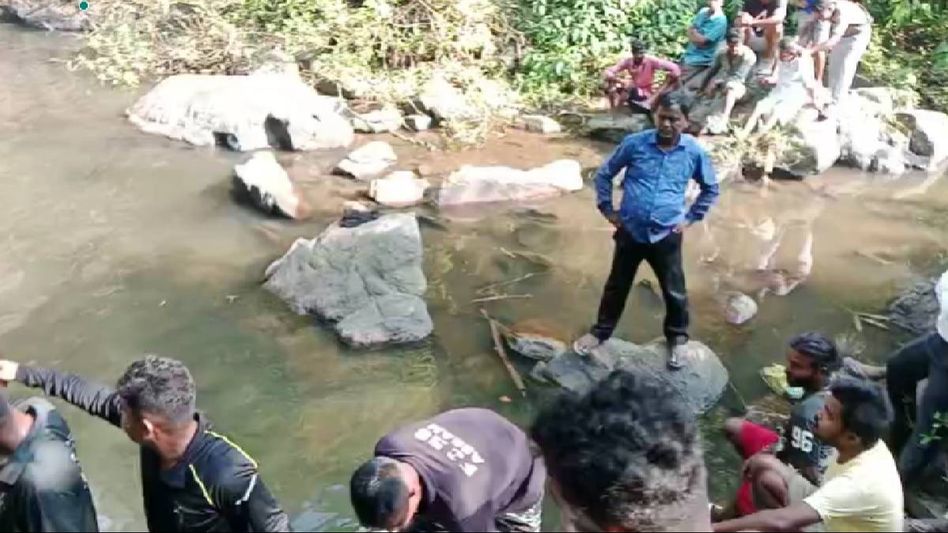 Assam: Man drowns at Nagaon's Hadhadi waterfalls, four others rescued Assam: Man drowns at Nagaon's Hadhadi waterfalls, four others rescued