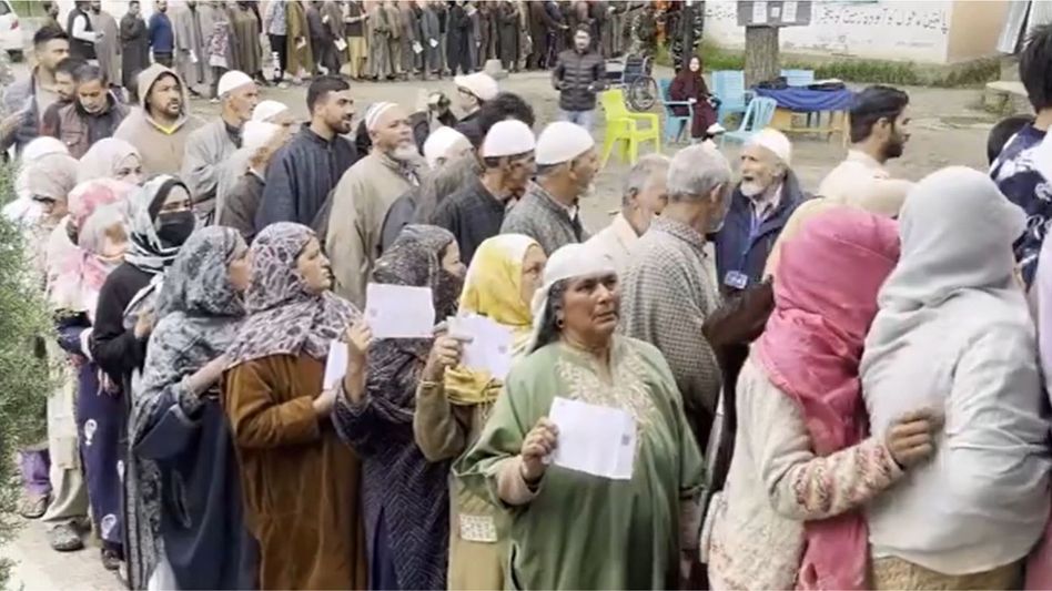 Voting underway for 96 seats in Lok Sabha fourth phase polling Voting underway for 96 seats in Lok Sabha fourth phase polling