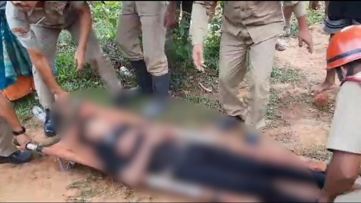 Tripura: Recording reels turns fatal after boy falls from moving train Tripura: Recording reels turns fatal after boy falls from moving train