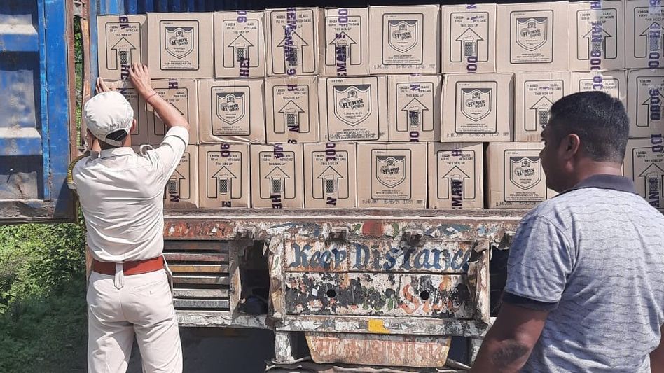 Assam Excise department seizes illegal liquor worth Rs 2 crore in Dibrugarh Assam Excise department seizes illegal liquor worth Rs 2 crore in Dibrugarh