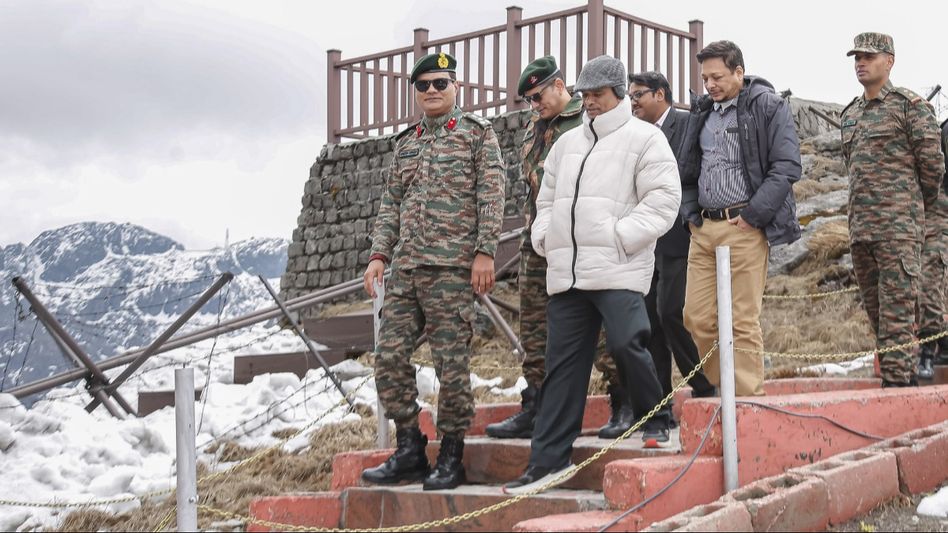 Sikkim: 'Samadhan Campaign' reaches Nathula, pledge to resolve issues relevant to ex-servicemen Sikkim: 'Samadhan Campaign' reaches Nathula, pledge to resolve issues relevant to ex-servicemen