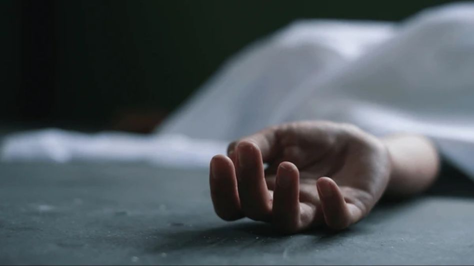 Assam: Unidentified body discovered outside Janata Bhawan in Guwahati Assam: Unidentified body discovered outside Janata Bhawan in Guwahati