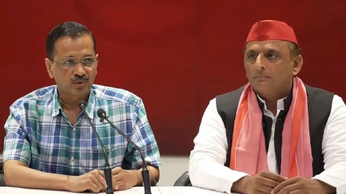 NCW Summons Kejriwal's Ex-Secretary