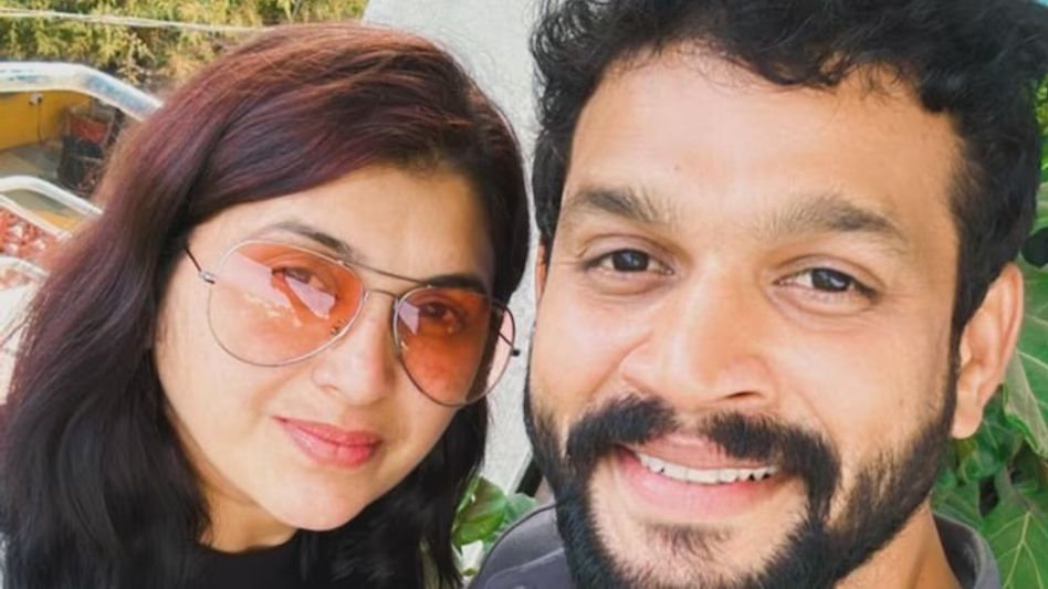 Telugu actor Chandrakanth dies by suicide days after co-star dies in accident Telugu actor Chandrakanth dies by suicide days after co-star dies in accident