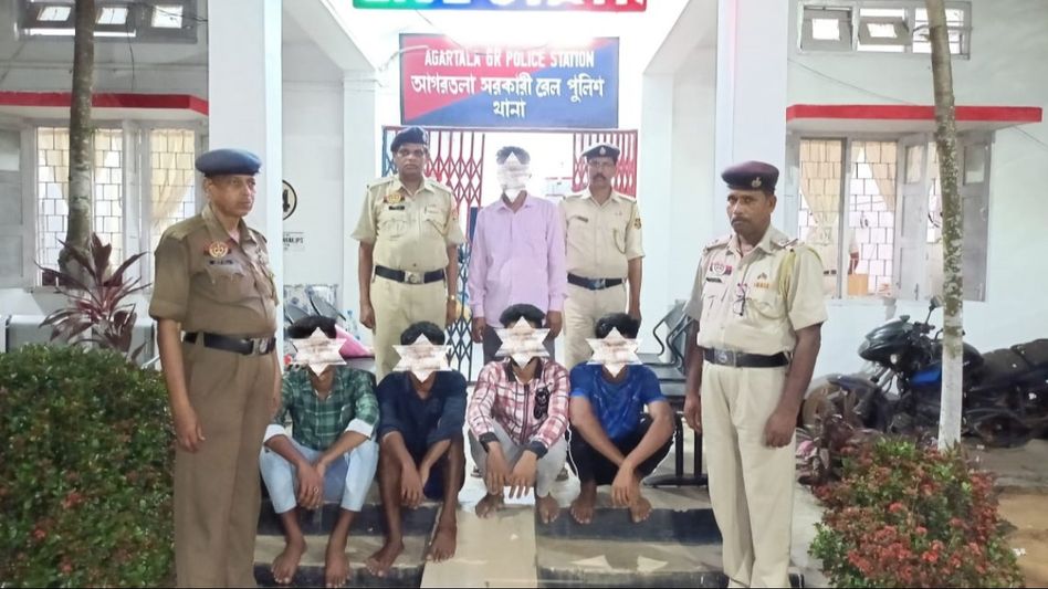 Tripura: Four Bangladeshis, one Indian tout arrested at railway station Tripura: Four Bangladeshis, one Indian tout arrested at railway station