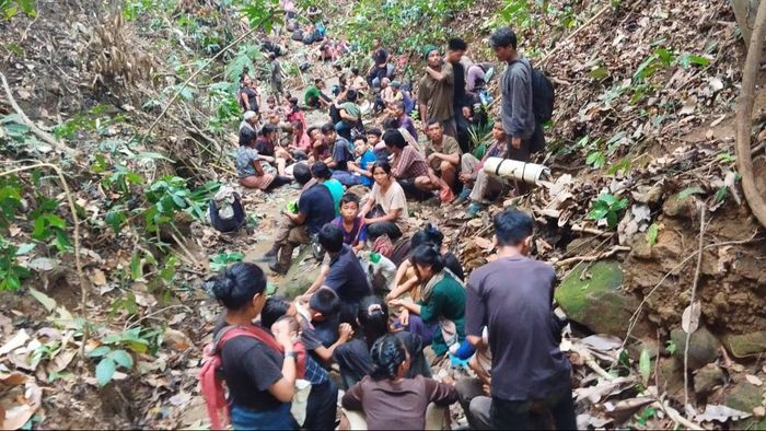 65 members of the Bawm Tribe from Bangladesh have sought refuge in Mizoram, India.