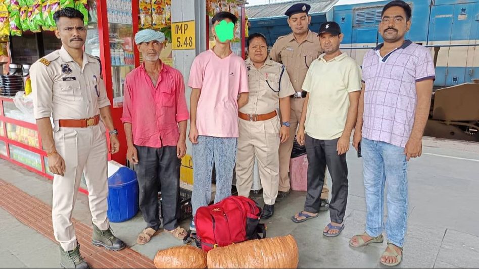 Guwahati Railway Police seizes 6 kg cannabis, arrests juvenile from railway station Guwahati Railway Police seizes 6 kg cannabis, arrests juvenile from railway station