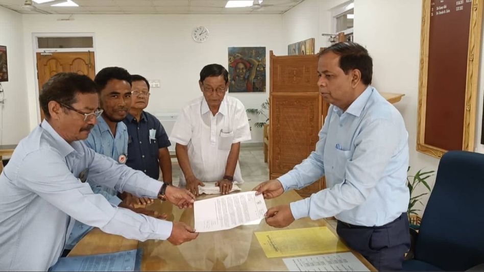 Tribal wings of Tripura Congress meet Chief Secretary, urges not to implement CAA in state Tribal wings of Tripura Congress meet Chief Secretary, urges not to implement CAA in state