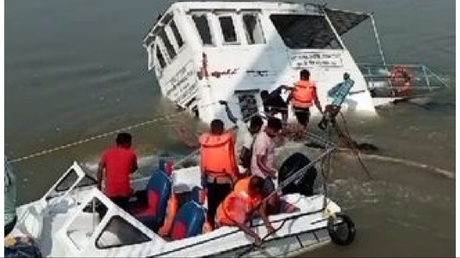 Ship carrying construction material sinks in Arunachal's Subansiri River Ship carrying construction material sinks in Arunachal's Subansiri River