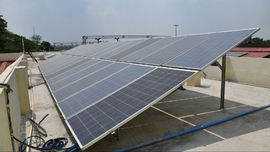 Northeast Frontier Railway aims for net zero carbon emission by 2030, embraces solar power revolution Northeast Frontier Railway aims for net zero carbon emission by 2030, embraces solar power revolution