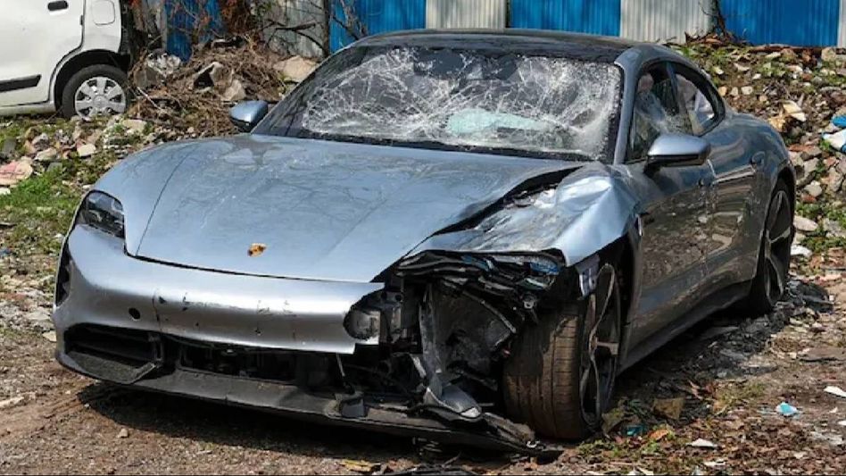 Pune Porsche crash: 2 police officials suspended for not giving timely information to seniors Pune Porsche crash: 2 police officials suspended for not giving timely information to seniors