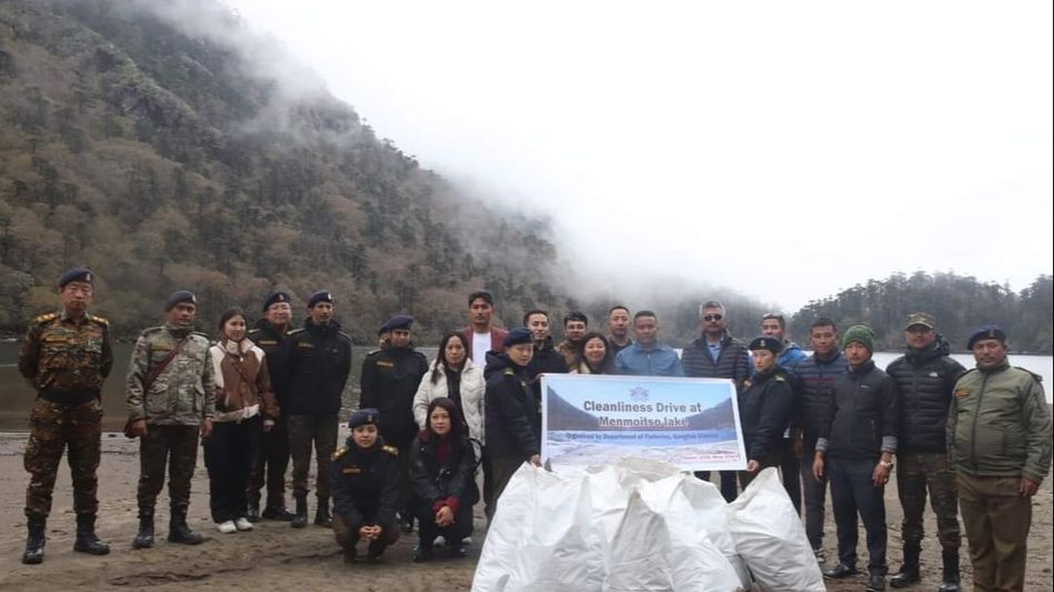 Sikkim: 40,000 Brown Trout fingerlings released at Menmoitso Lake to boost fish population Sikkim: 40,000 Brown Trout fingerlings released at Menmoitso Lake to boost fish population