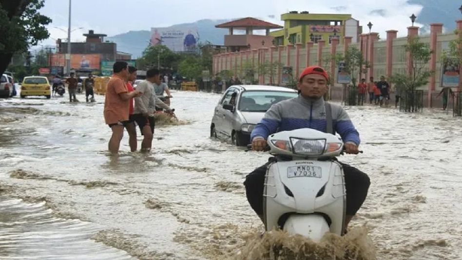 Heavy rains paralyze Manipur, trigger floods and mudslides Heavy rains paralyze Manipur, trigger floods and mudslides
