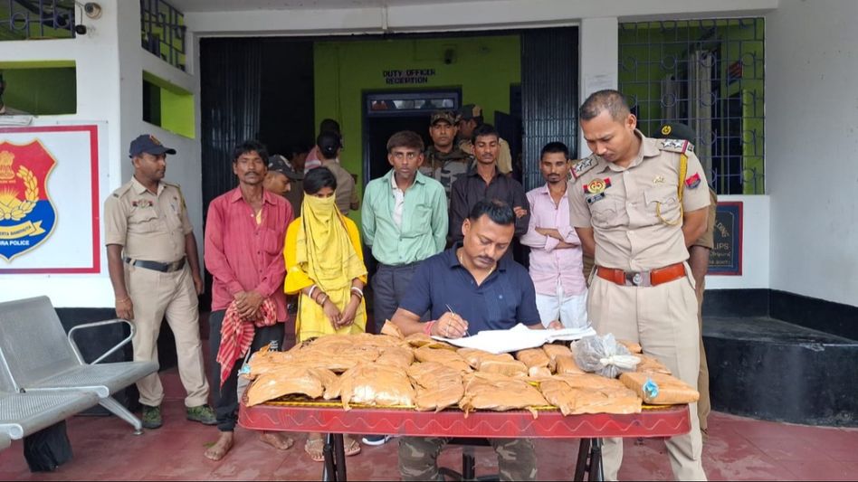 Tripura: Five Bihar residents held while smuggling cannabis to Assam Tripura: Five Bihar residents held while smuggling cannabis to Assam