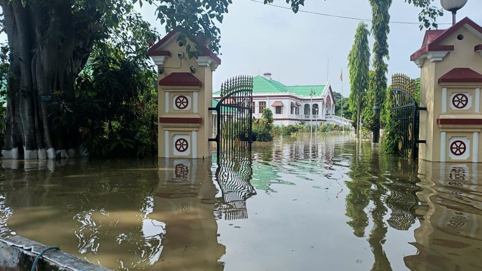 Manipur's Raj Bhavan reels under severe flooding Manipur's Raj Bhavan reels under severe flooding