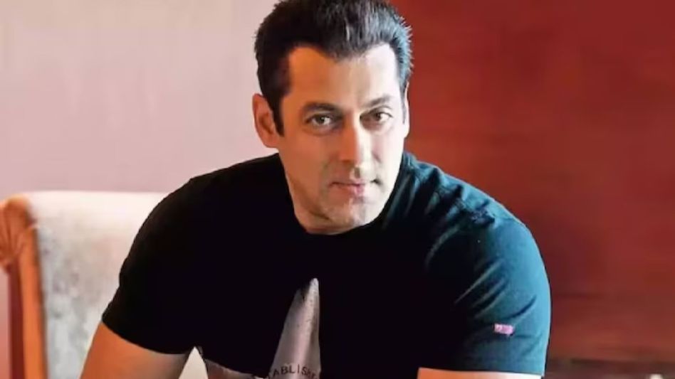 Four members of Lawrence Bishnoi gang arrested for plotting attack on Salman Khan Four members of Lawrence Bishnoi gang arrested for plotting attack on Salman Khan
