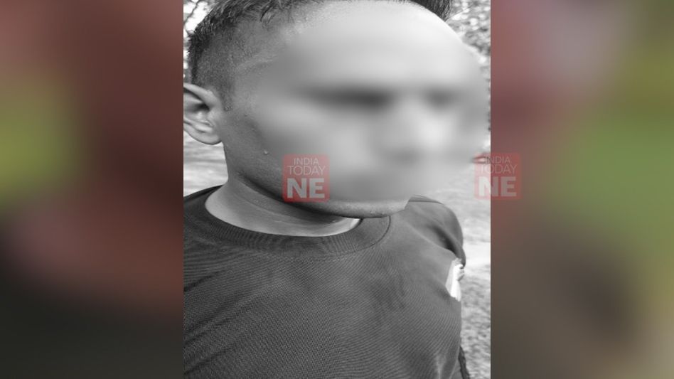 Tripura: Constable injured as Bangladeshi miscreants loot weapons, radio of BSF in Sepahijala Tripura: Constable injured as Bangladeshi miscreants loot weapons, radio of BSF in Sepahijala