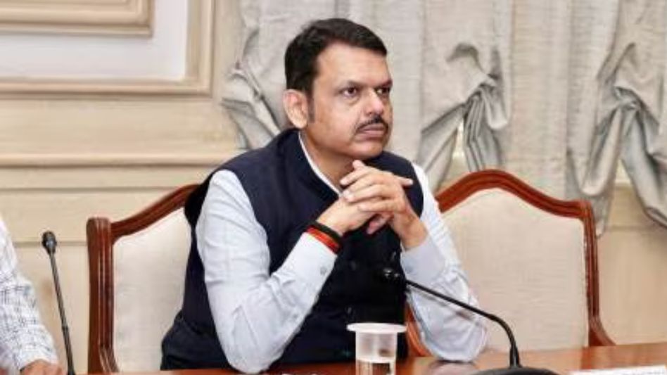 Maharashtra: Devendra Fadnavis offers to resign as deputy CM Maharashtra: Devendra Fadnavis offers to resign as deputy CM