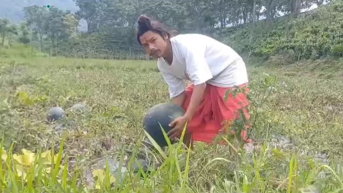 Laxmiram Rangfar promotes organic farming in Kaliabor