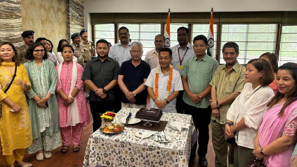 Sikkim CM Prem Singh Tamang receives warm welcome in Delhi ahead of Narendra Modi's swearing-in ceremony Sikkim CM Prem Singh Tamang receives warm welcome in Delhi ahead of Narendra Modi's swearing-in ceremony