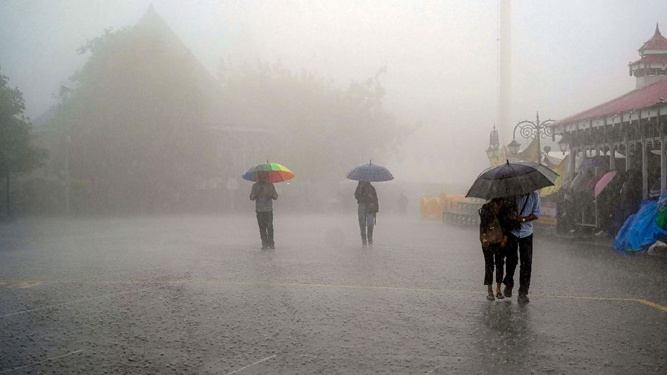 IMD predicts heavy rainfall, thunderstorm in Sikkim from June 12 to 16 IMD predicts heavy rainfall, thunderstorm in Sikkim from June 12 to 16