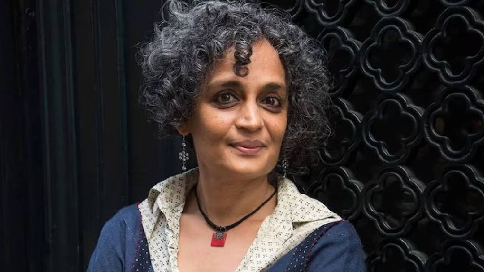 Delhi LG approves prosecution of Arundhati Roy under UAPA Delhi LG approves prosecution of Arundhati Roy under UAPA