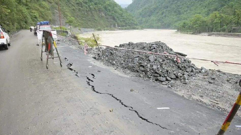 Sikkim CM Prem Singh Tamang demands national highway status for Sevoke-Rangpo road Sikkim CM Prem Singh Tamang demands national highway status for Sevoke-Rangpo road
