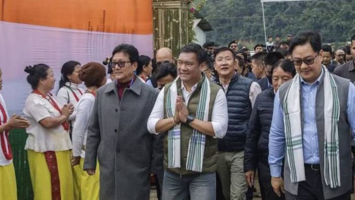 Arunachal: Three independents extend unconditional support to Khandu government