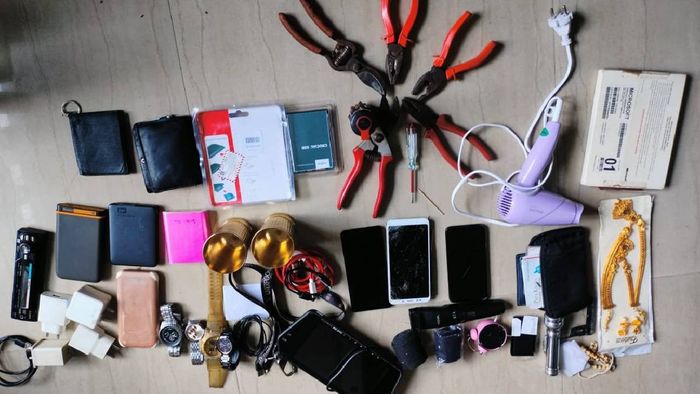Assam Police arrests 1 in robbery case; watches, phones, electronic items seized (Photo: GuwahatiPolice/X)
