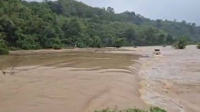 Section of road washed away in Meghalaya's Siju amid incessant rainfall (Photo: X)