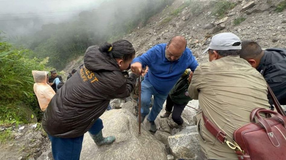 Sikkim: 158 more tourists rescued on final day of Mangan evacuation Sikkim: 158 more tourists rescued on final day of Mangan evacuation