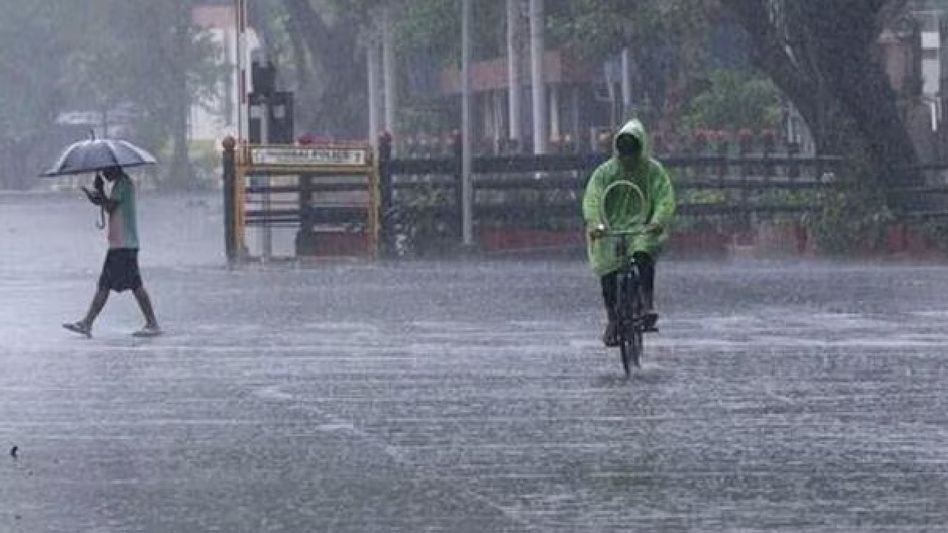 IMD predicts light to moderate rain for Delhi NCR amidst intense heatwave IMD predicts light to moderate rain for Delhi NCR amidst intense heatwave
