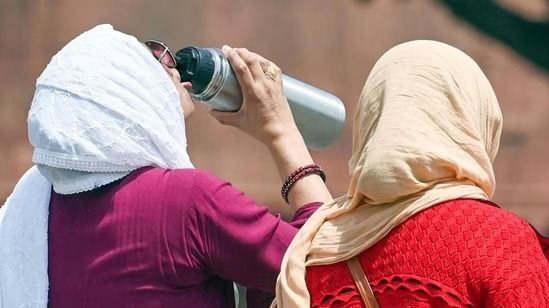 Heavy rain in Delhi-NCR provides relief from heatwave and improves air quality