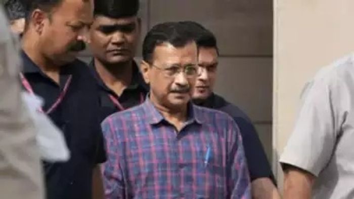 Kejriwal Moves SC Over Bail Stay