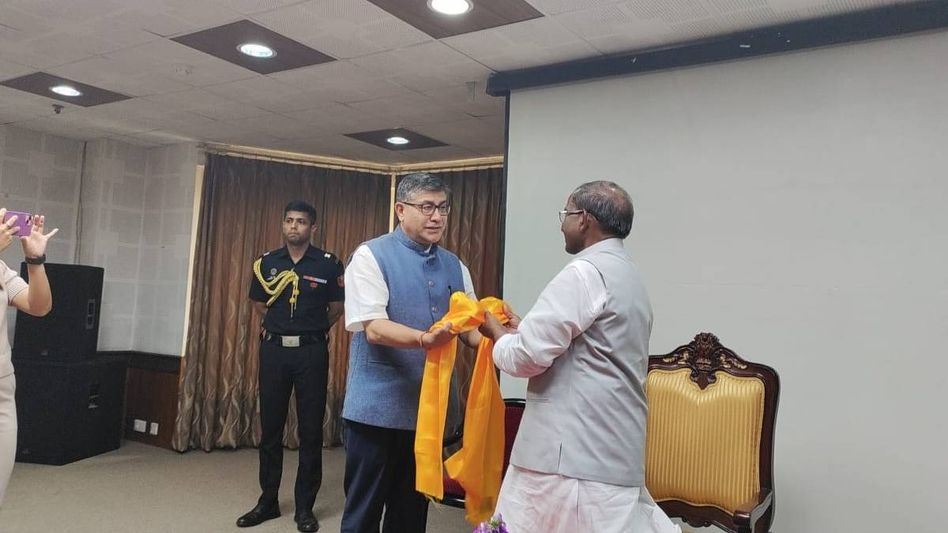 Sikkim: BJP delegation meets Governor, demands action on voting rights and infrastructure Sikkim: BJP delegation meets Governor, demands action on voting rights and infrastructure