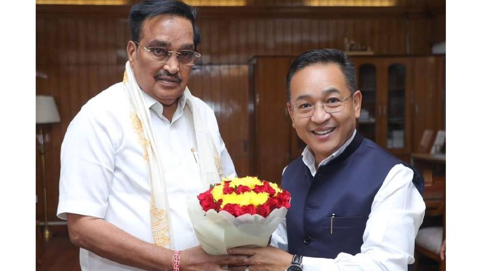 Sikkim CM calls for strengthening Teesta River banks, meets Union Minister CR Patil Sikkim CM calls for strengthening Teesta River banks, meets Union Minister CR Patil