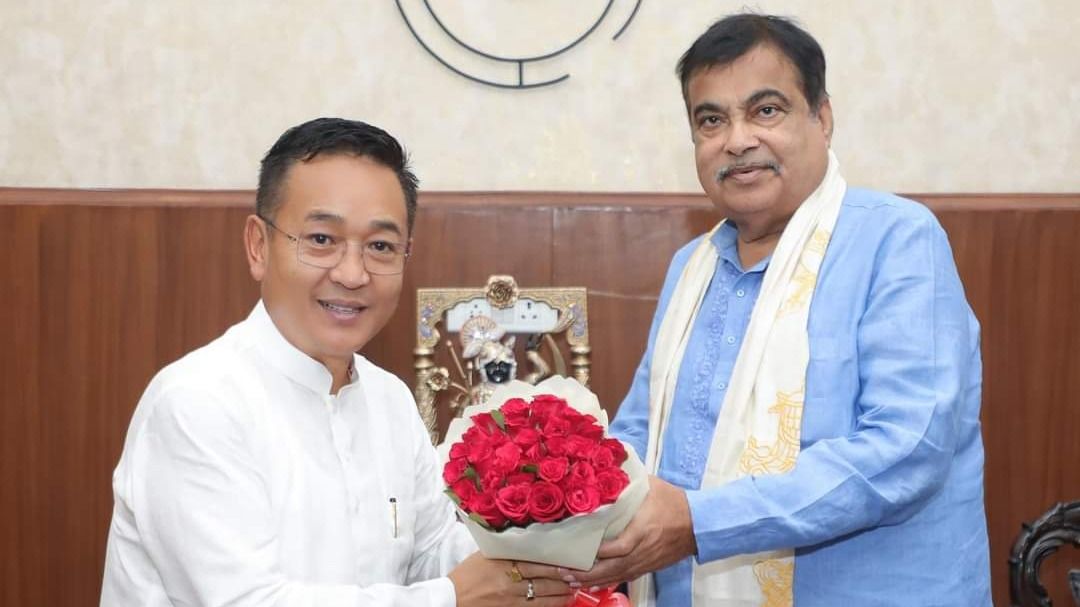 Sikkim CM Seeks Gadkari's Aid for Roads