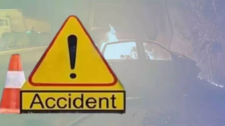 Karnataka: At least 13 killed after van collides with lorry in Haveri district Karnataka: At least 13 killed after van collides with lorry in Haveri district