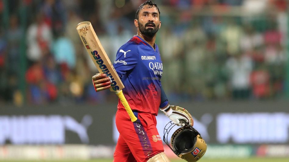 Former cricketer Dinesh Karthik appointed batting coach and mentor for Royal Challengers Bengaluru Former cricketer Dinesh Karthik appointed batting coach and mentor for Royal Challengers Bengaluru
